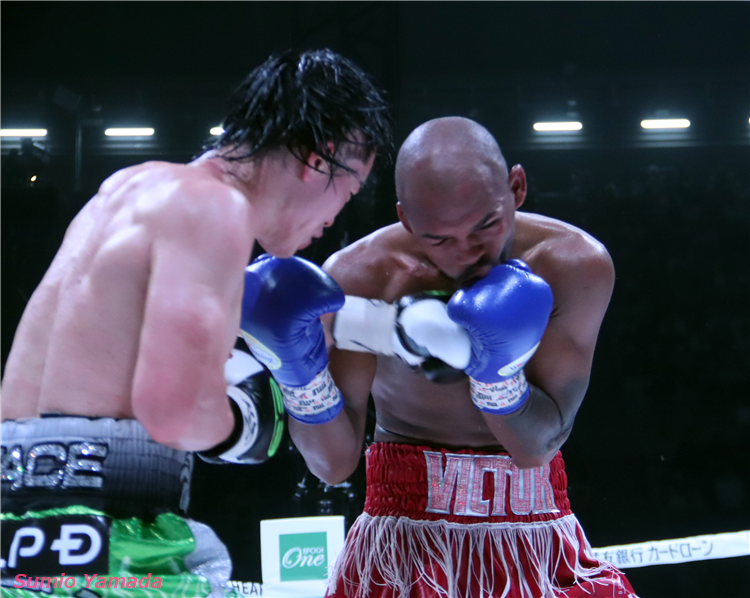 Tenshin Nasukawavs Victor Santillan