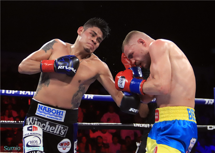 Emanuel Navarrete vs. Denys Berinchyk