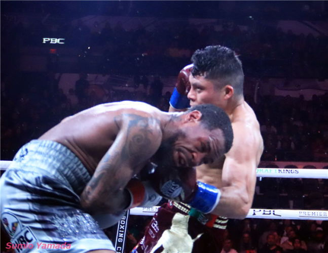 Isaac Cruz vs. Lamont Roach