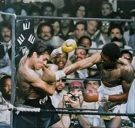 Tommy “Hitman” Hearns_vs. Pipino Cuevas