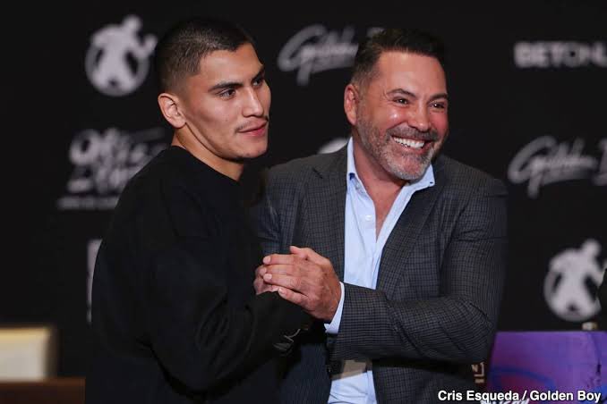 Vergil Ortiz Jr & Oscar De La Hoya
