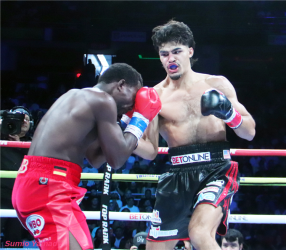 Xander Zayas vs. Abass Baraou