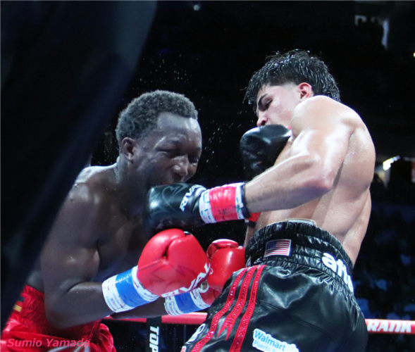 Xander Zayas vs. Abass Baraou