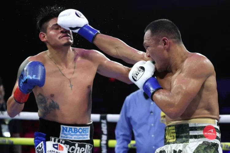 Charly Suarez vs. Emanuel Navarrete