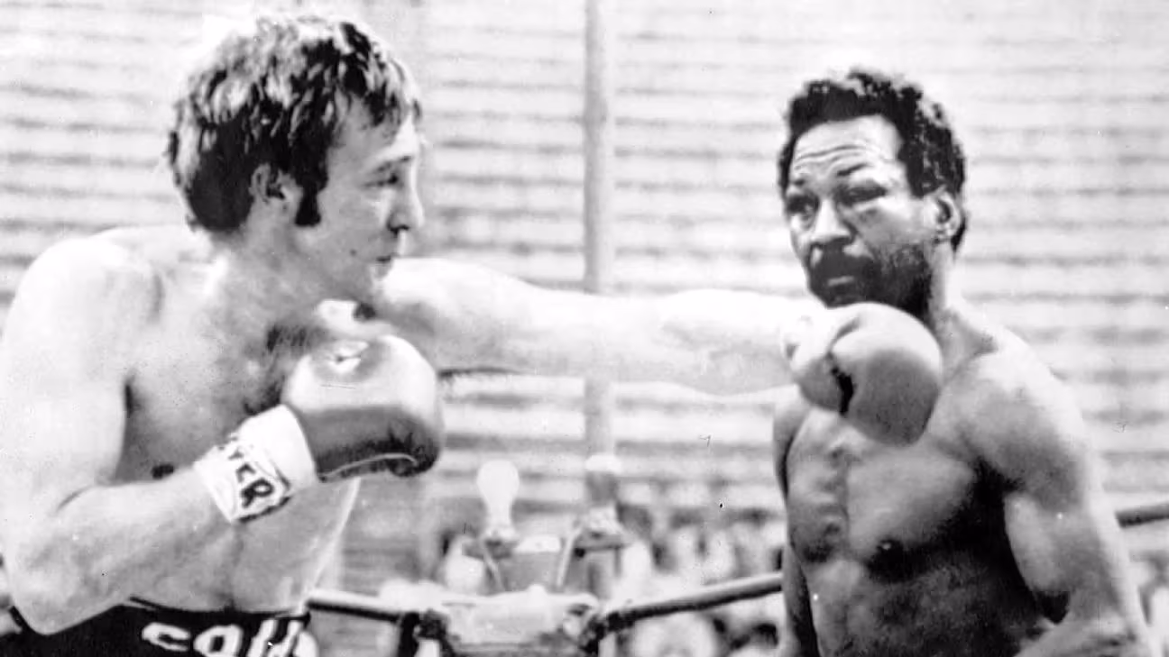 Jose Napoles vs. John H Stracey