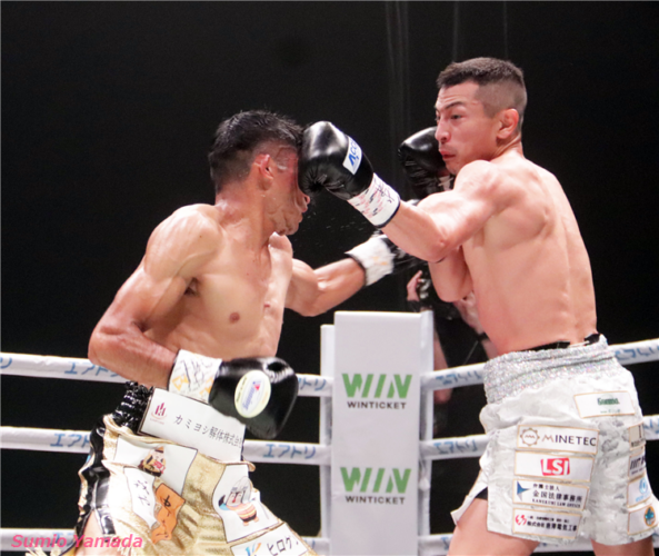 Masamichi Yabuki vs. Rene Calixto