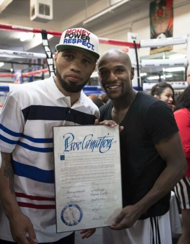 ishe-smith-Floyd Mayweather