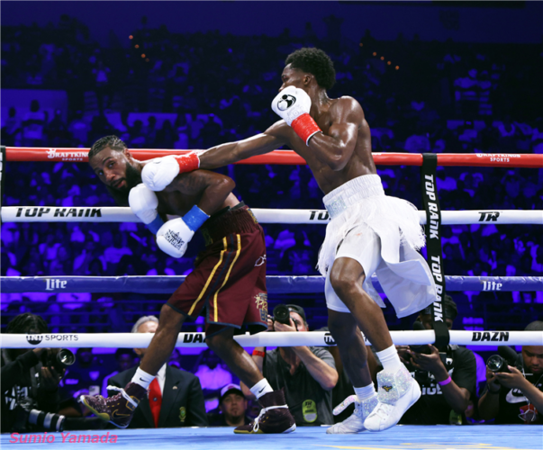 Abdullah Mason vs. Albert Bell 