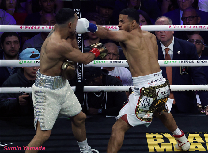 Rolando Romero vs Teofimo Lopez